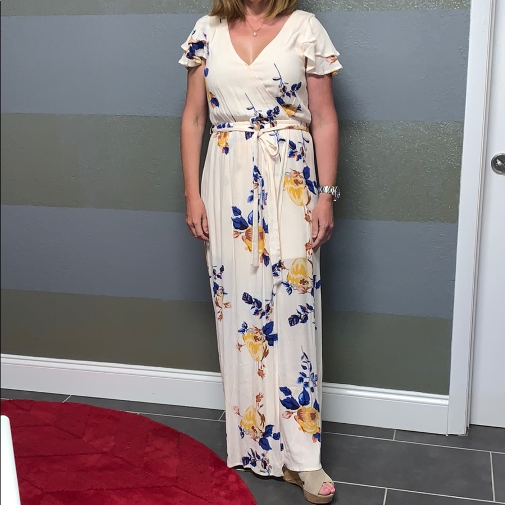 One ❤️ Clothing Maxi Dress XS